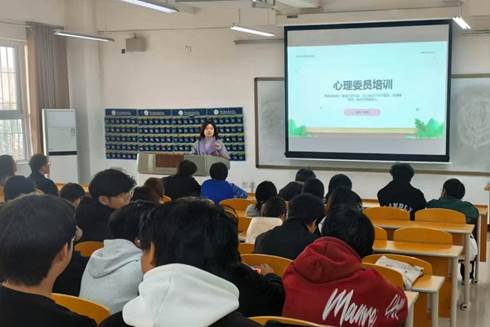 57d238d6511ea7a2e93a70c811013472