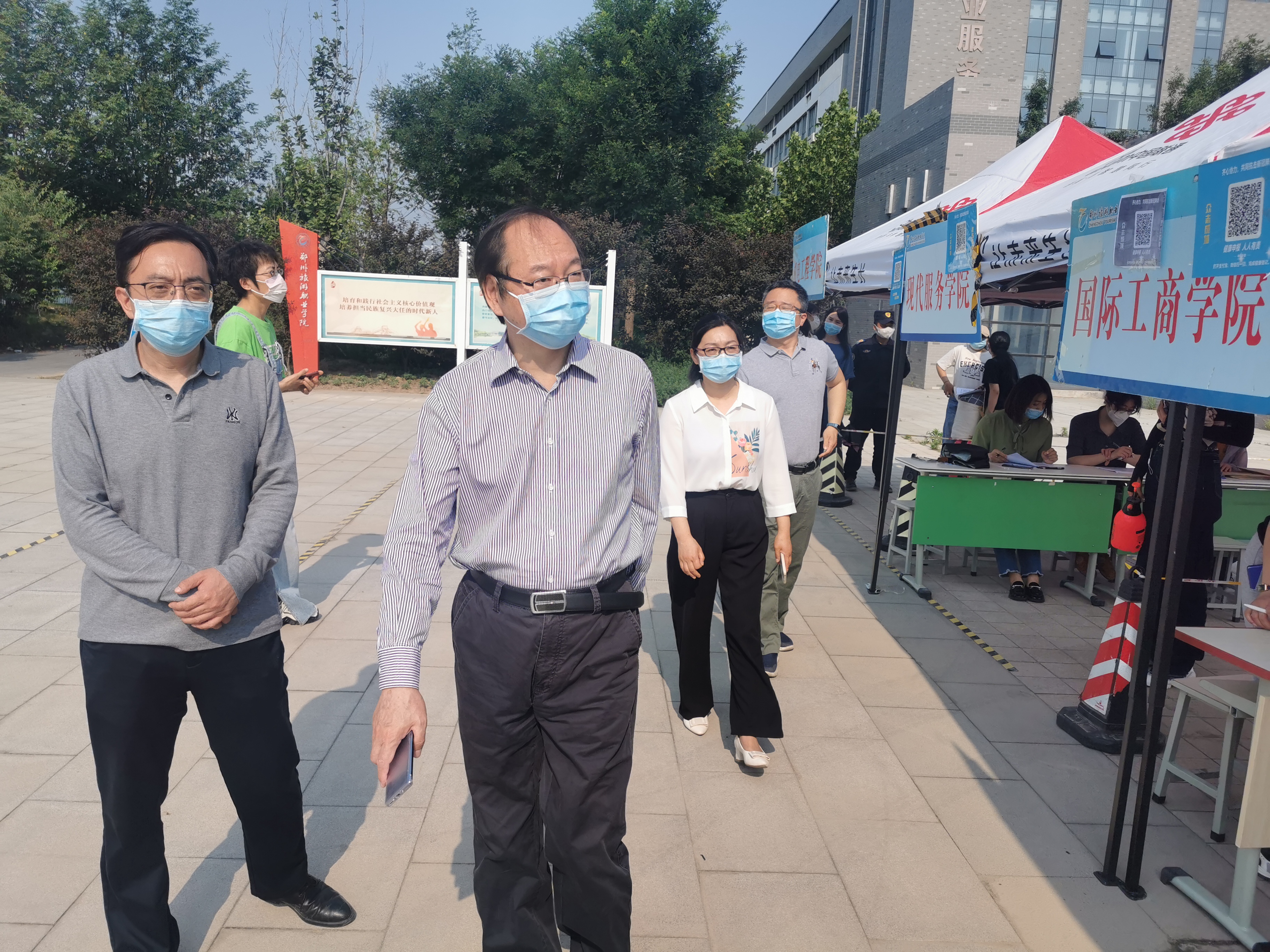 国际工商学院顺利完成2022年专升本考生返校工作